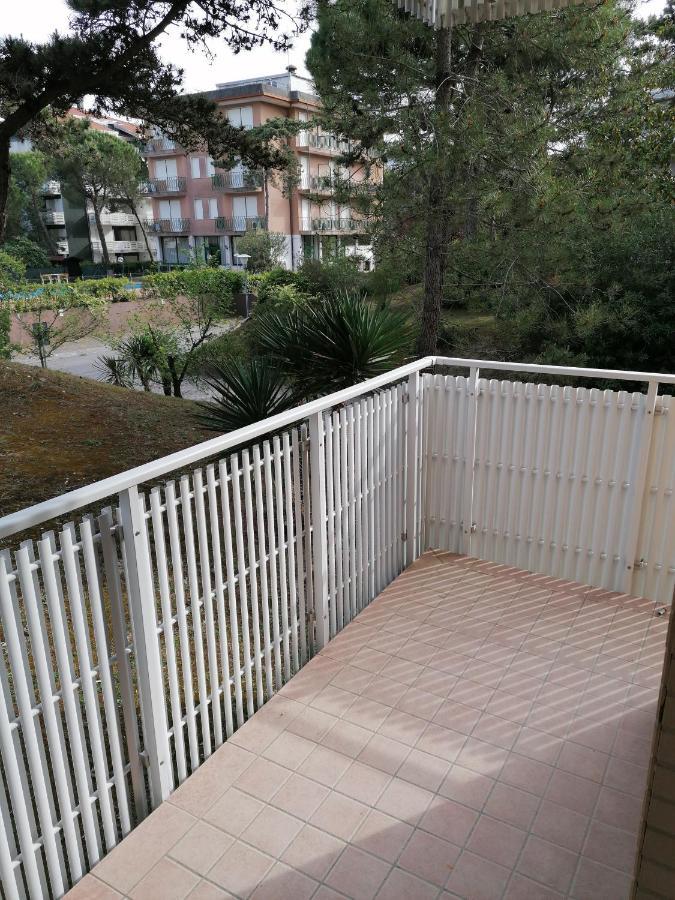 Condominio Rosa Lignano Sabbiadoro Kültér fotó